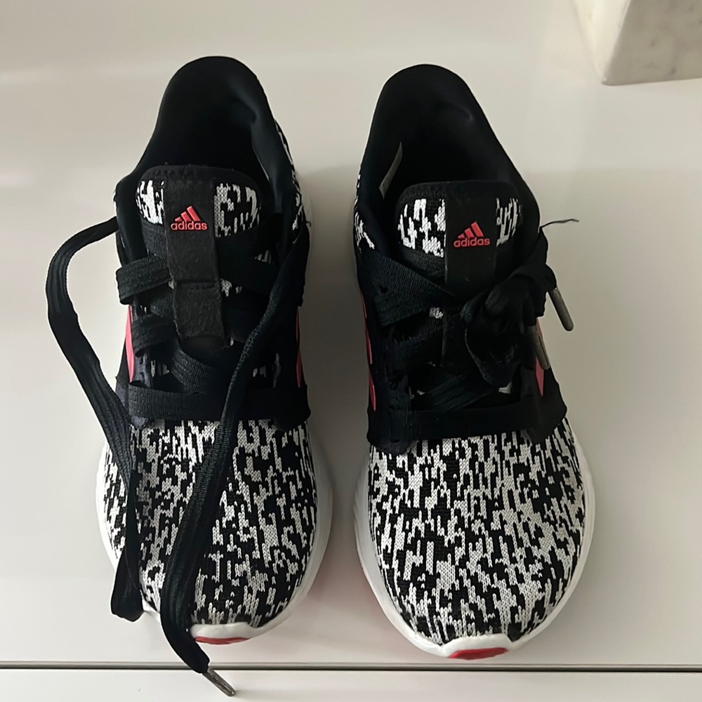 Adidas shoes 6.5